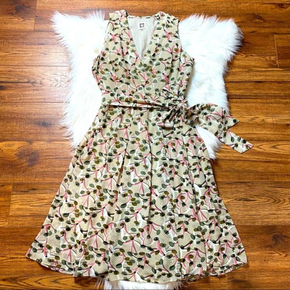 Anne Klein Beige and Olive Sleeveless Dress